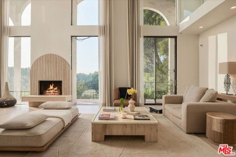 Photo of 2299 Gloaming Way, Beverly Hills, CA 90210 (MLS # 26977503)