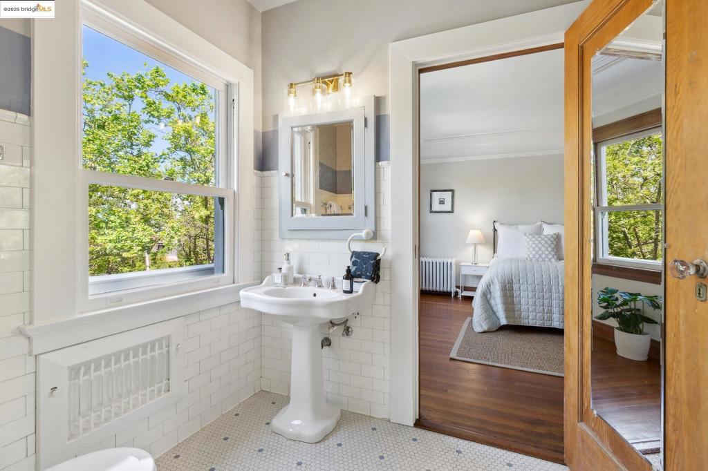 CENTRAL PIEDMONT - Residential