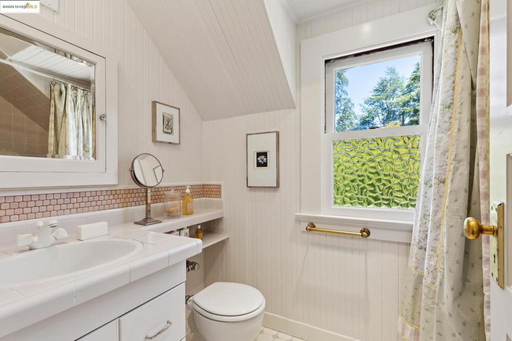 CENTRAL PIEDMONT - Residential