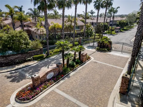 MLS: OC26073646