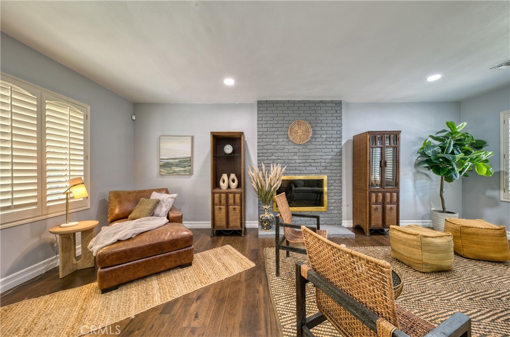 3025 Hollywell Place