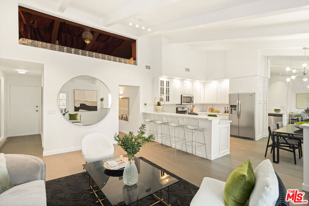 Properties 2 2700 Cahuenga Boulevard 2310