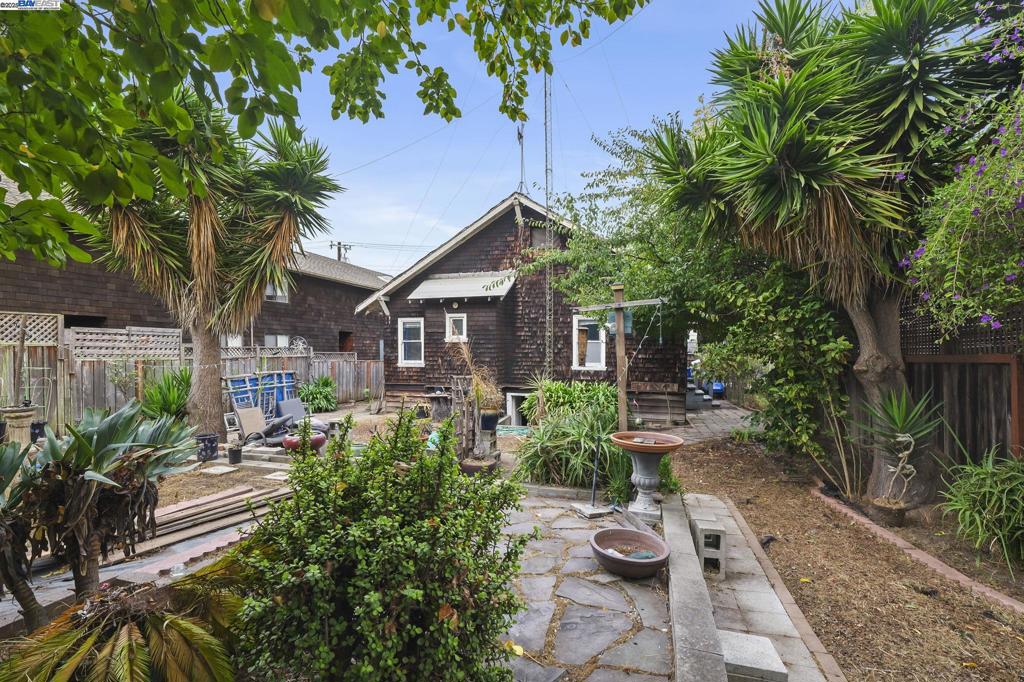 CLAREMONT - Residential
