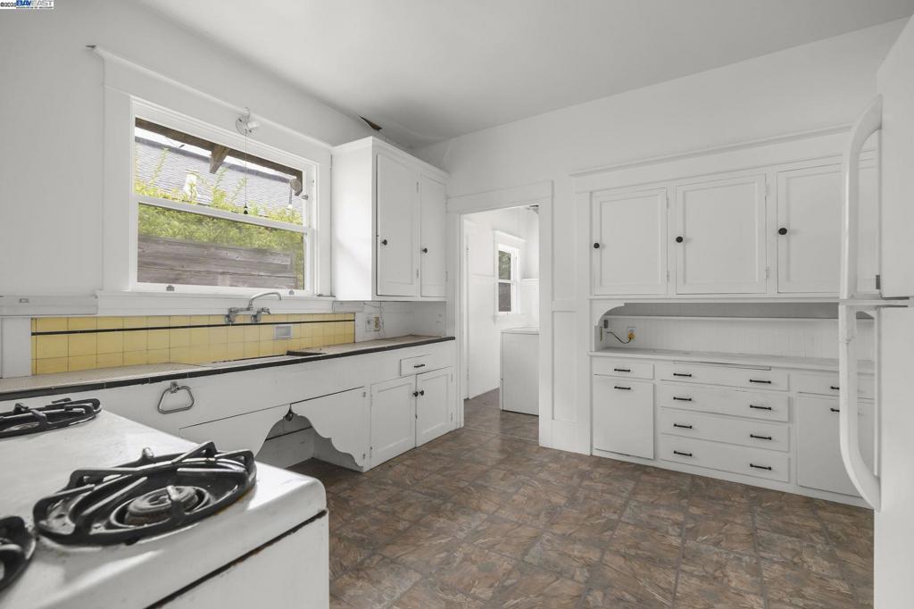CLAREMONT - Residential