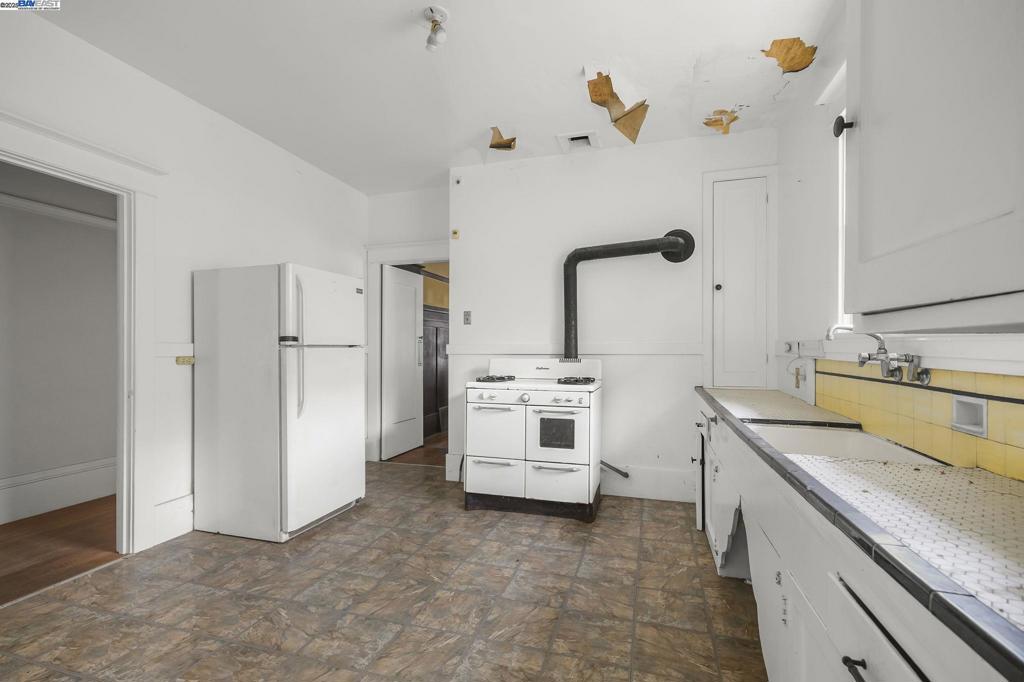 CLAREMONT - Residential