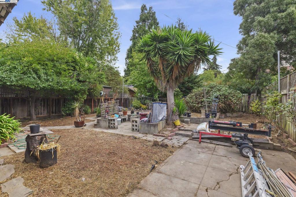 CLAREMONT - Residential