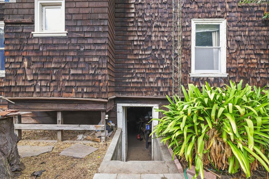 CLAREMONT - Residential