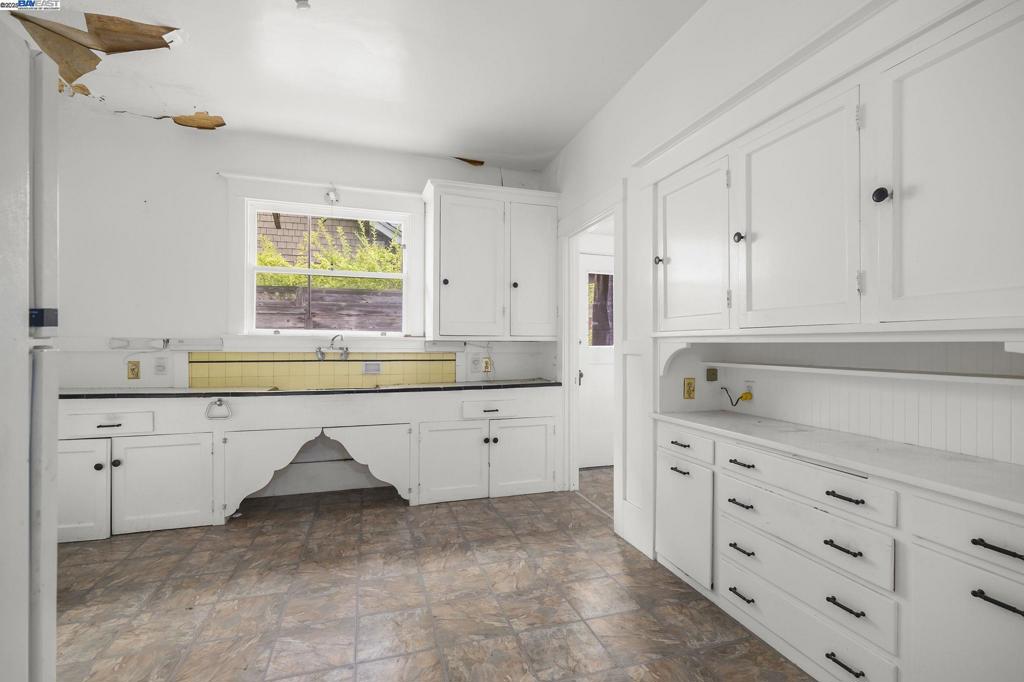 CLAREMONT - Residential
