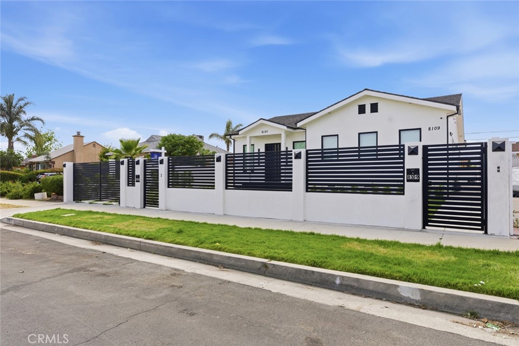 8107 Laurelgrove
