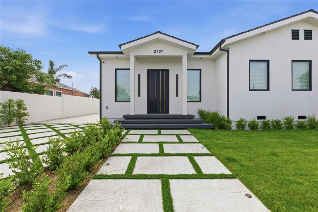 8107 Laurelgrove