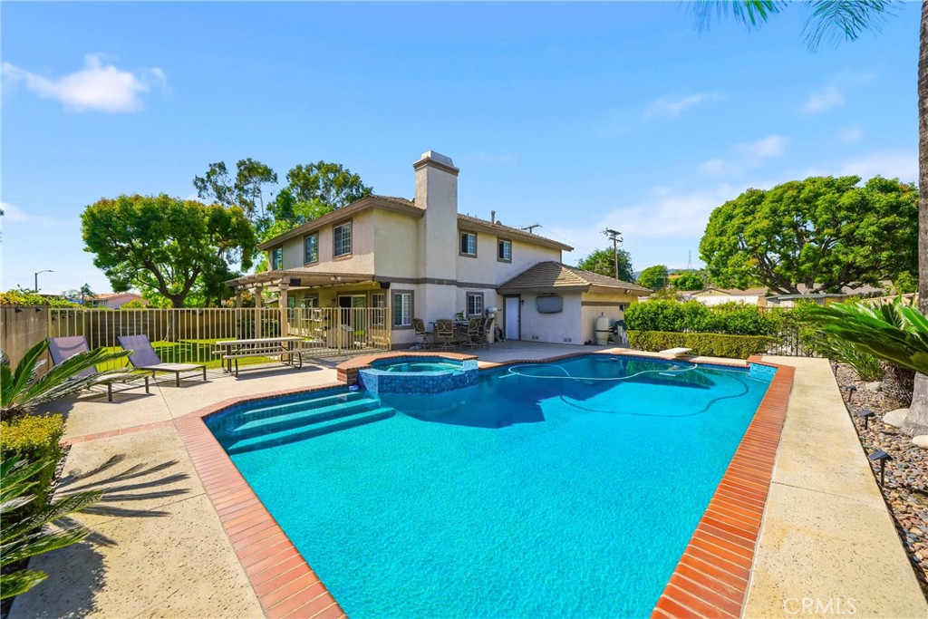 508 E Payson