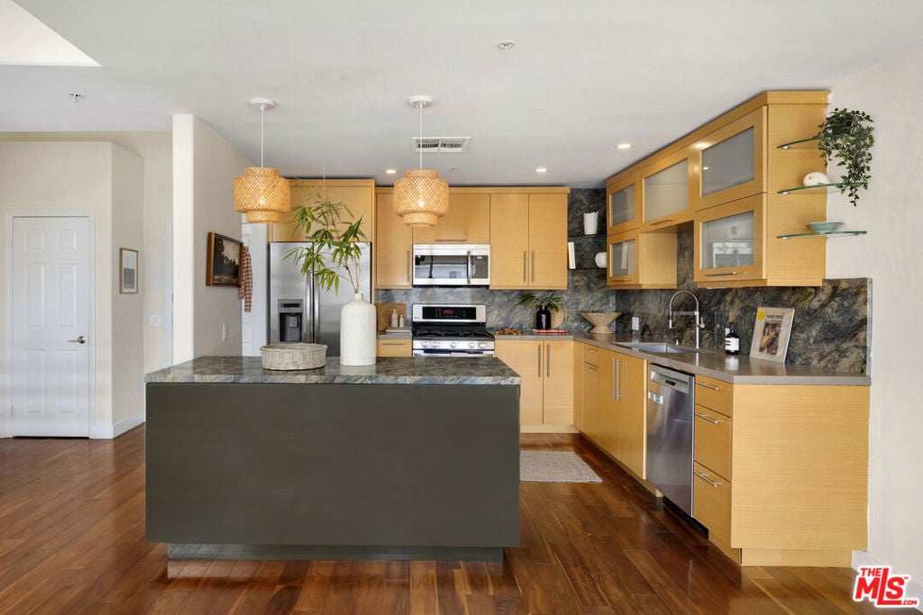 1214 14th Street 203