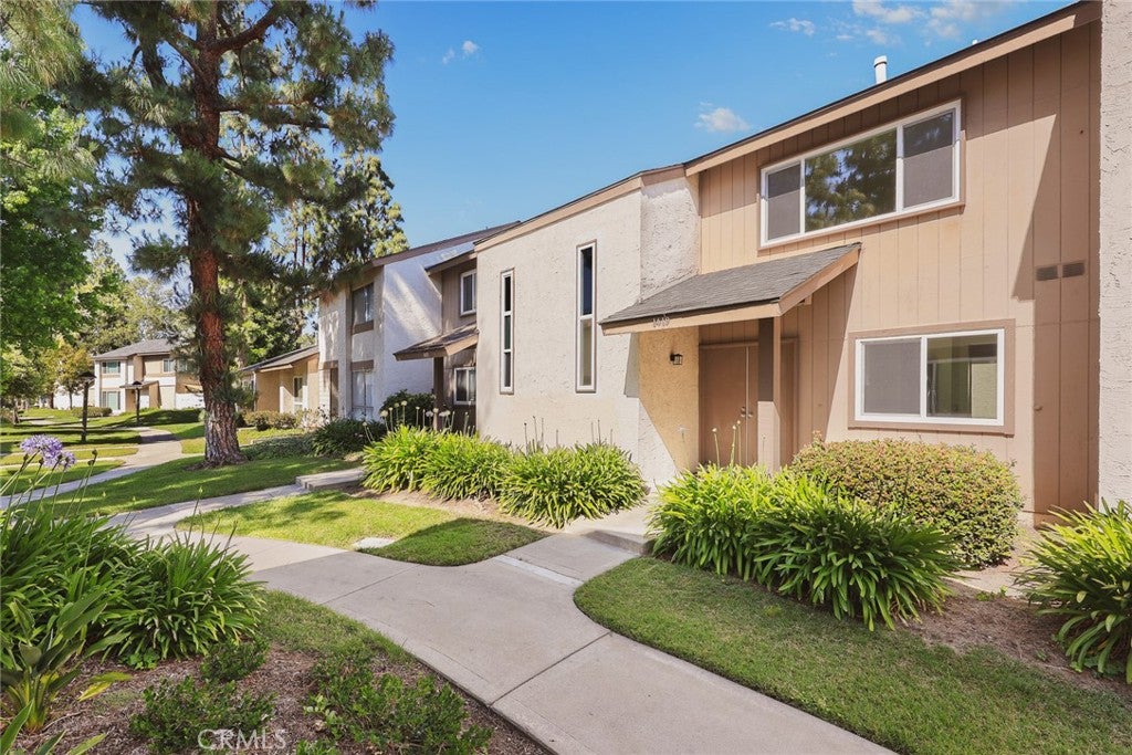 1419 Norwich Lane