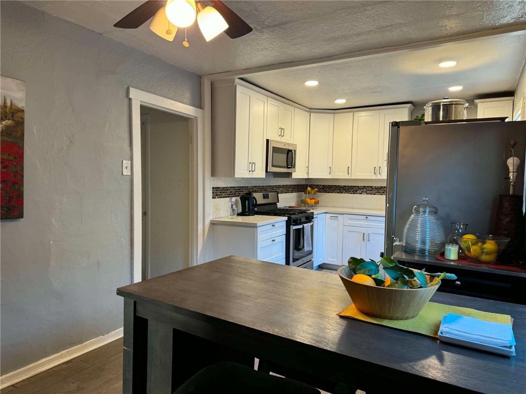 5063 Alhambra