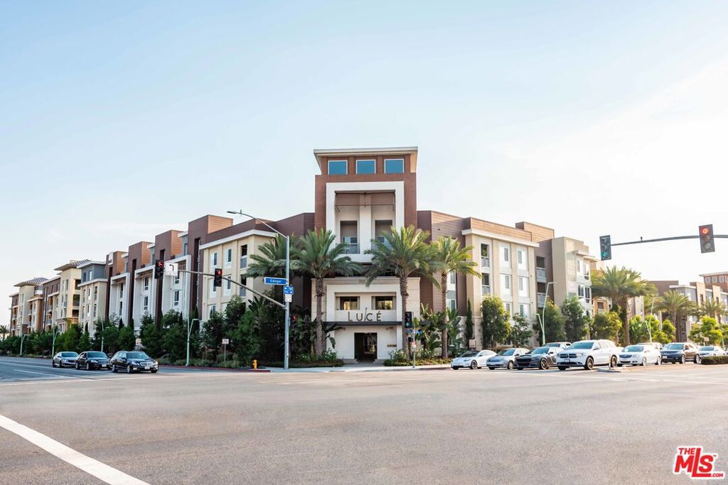 7290 Edinger Avenue 4016