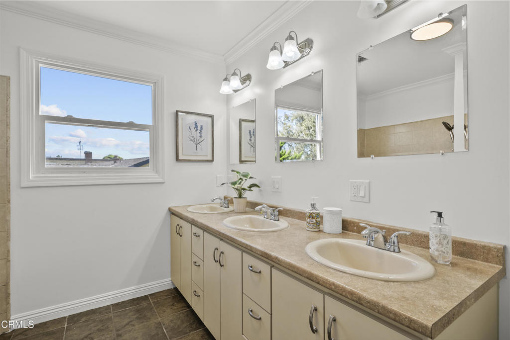 La Grange Village 2 - 188302 - Residential