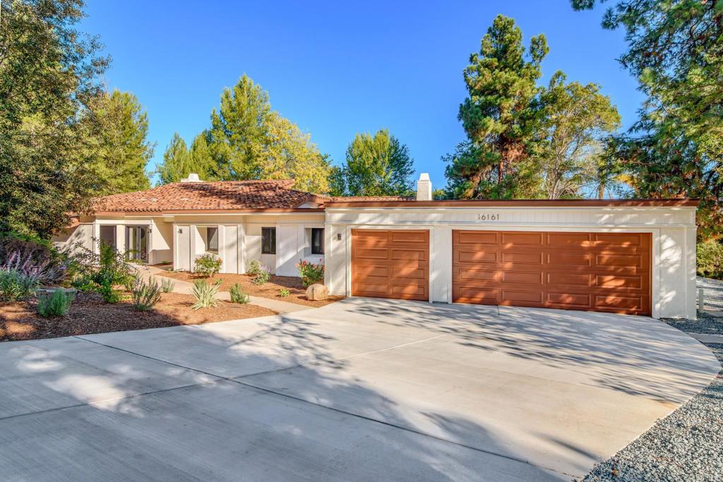 16161 Ladera Piedra Way