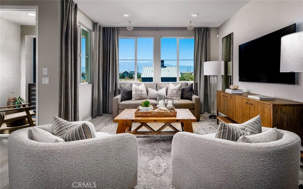 4154 S S. WILDFLAX PASEO 108