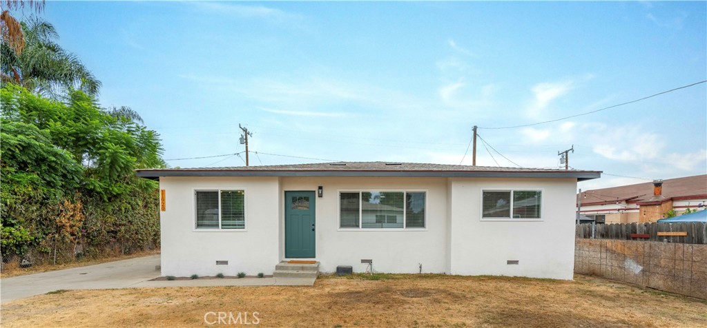 Recently Remodeled 4bedroom 2bath Contemporary style home in the City of Whittier! This Tastefully Re-imagined home has many upgrades and highly desired features including a Spacious Open Floor Plan with New Kitchen, Fresh Paint, New Roof, New Hvac, New Vinyl Floors, 2 Remodeled restrooms, New Dual Pane Windows, New Appliances, Indoor laundry and much more. This home has a detached 2 car garage and large private backyard. Many great schools, grocery stores, restaurants, shopping centers and parks in close Proximity! This home is the back house of a duplex. Each home has its own private yards and entrance. Tenants pay all Utilities. Landlord Preferred Criteria includes all Adults 18+ age to have 620 FiCO scores and Combined Verifiable income 2X Rent amount. Small dog ok. Reach out for more information.