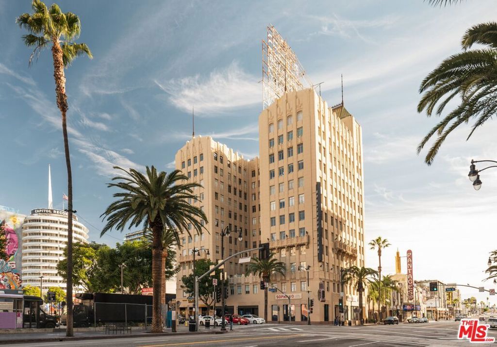 Photo of 6253 Hollywood Boulevard #402, Los Angeles, CA 90028 (MLS # 25607805)