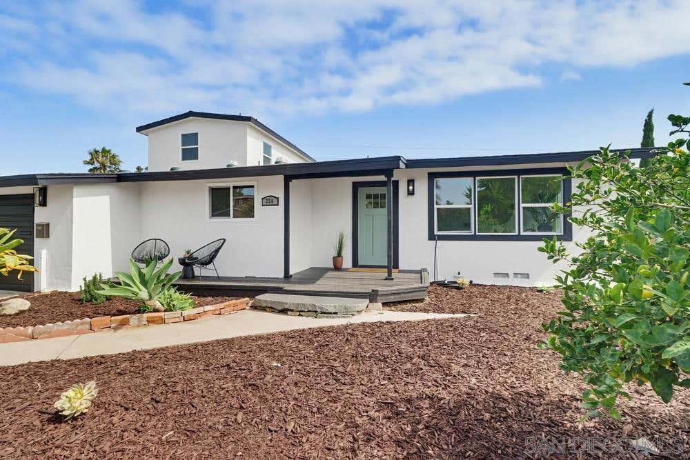 Photo of 356 Citrus AVE, Imperial Beach, CA 91932 (MLS # 260018251SD)