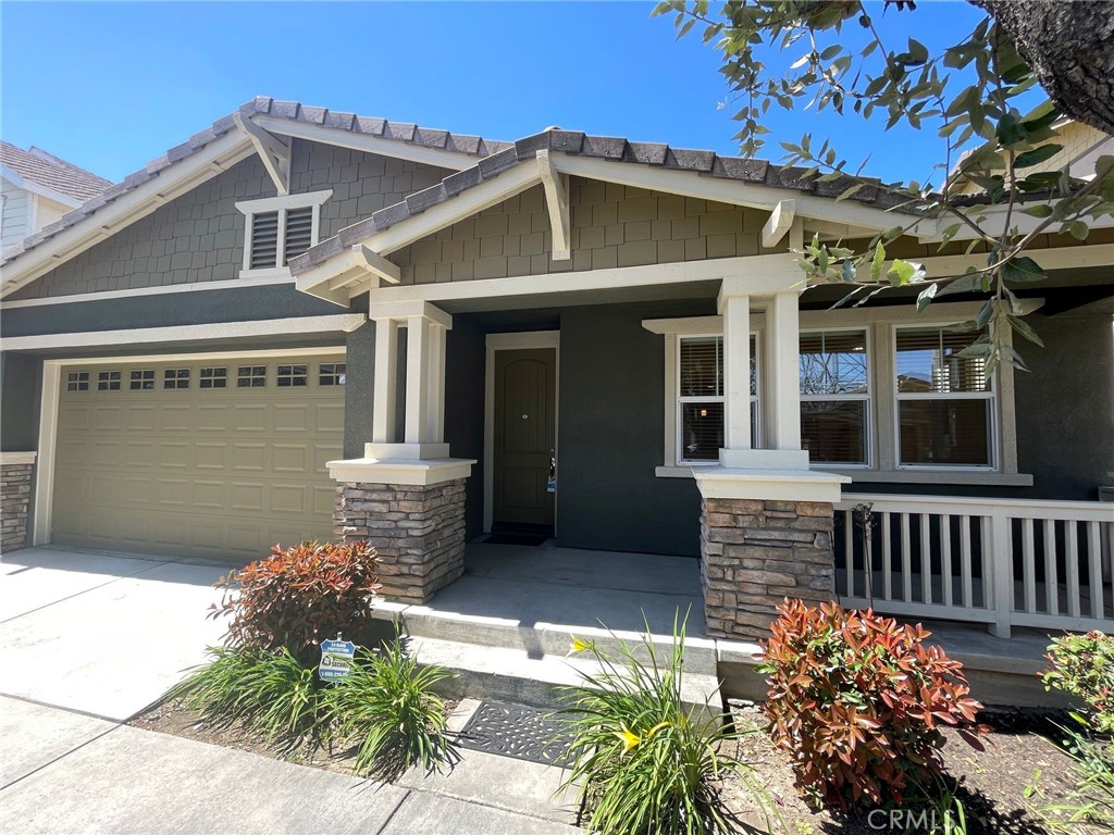 Nestled in a quiet and highly sought-after area of Loma Linda, this spacious 3-bedroom, 3-bathroom home features fresh paint and brand-new flooring throughout. The thoughtfully designed layout includes a generous master suite with a large walk-in closet, perfect for comfortable living. Enjoy the peace and charm of a well-established neighborhood while being just minutes from local amenities. Don’t miss this move-in-ready gem!
