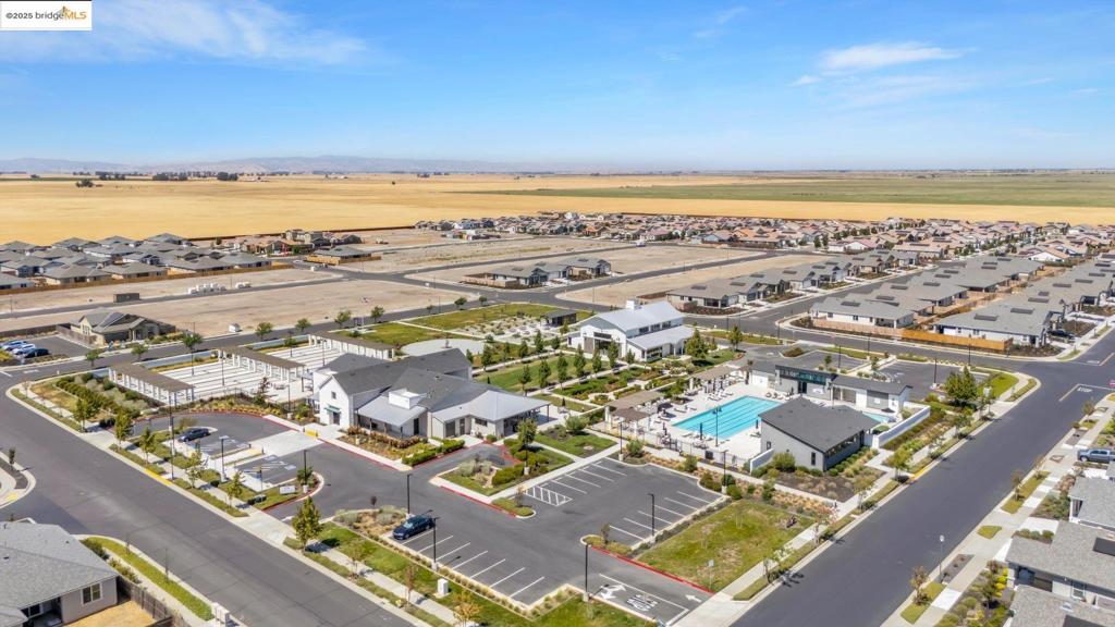 SUMMIT - Residential