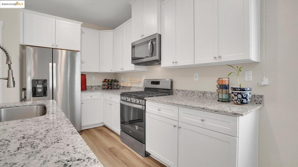 SUMMIT - Residential