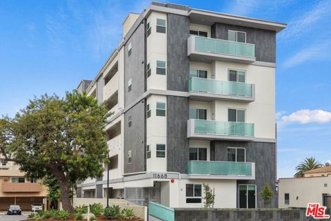 Photo of 11668 Darlington Avenue #201, Los Angeles, CA 90049 (MLS # 25590579)