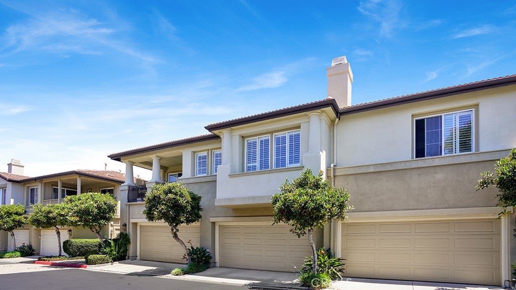 933 Somerville, Irvine CA 92620