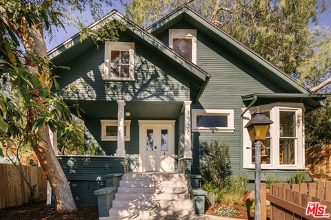 Photo of 1557 Curran Street, Los Angeles, CA 90026 (MLS # 26103177)