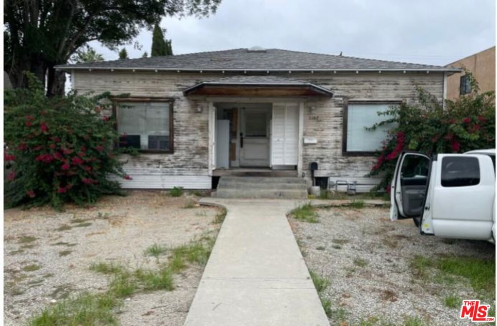 1167 W 29th Street