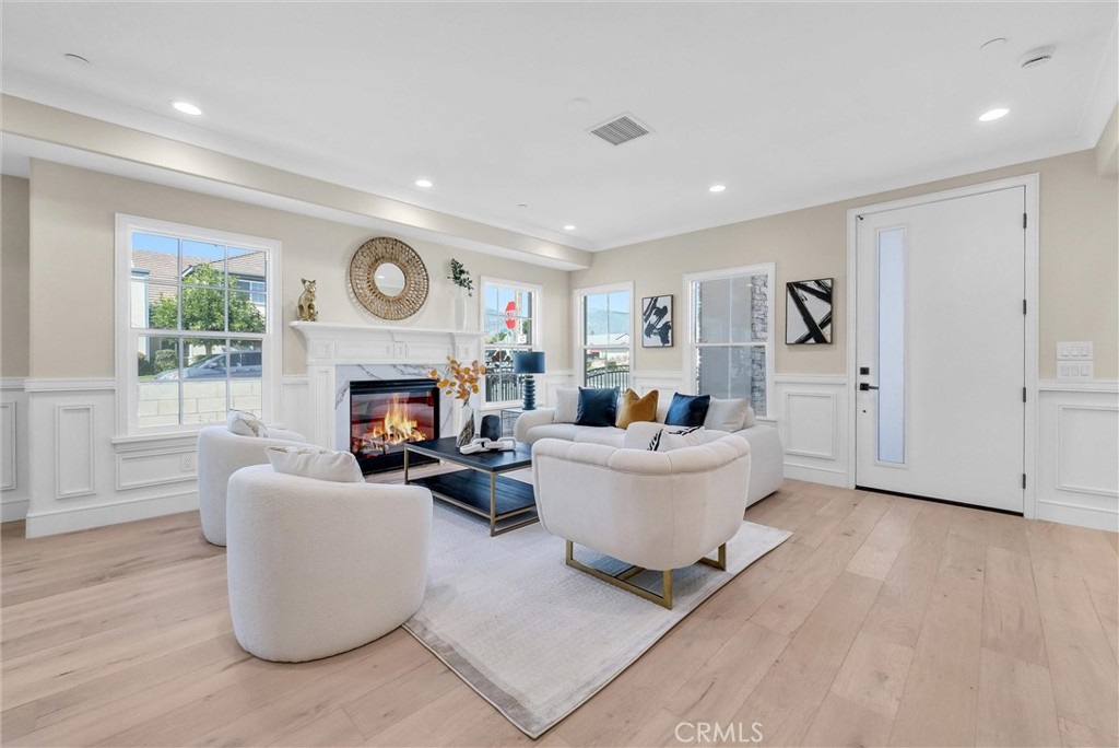 Properties 2 6819 Oak Avenue