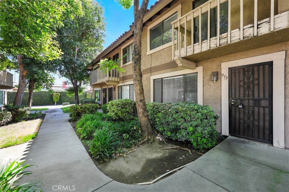 Freshly spruced up 2bed/2bath Condo near elementary, middle and high school. This condo features spacious rooms and a private patio for evening relaxation. The community pool is well-maintained and close to the unit. Interior upgrades include new paint, flooring in the entry living room, stairs and bedrooms. Priced to sell!!!