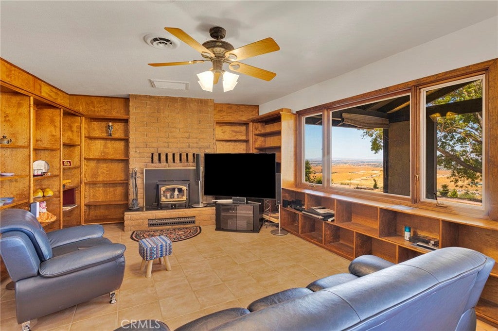 8988 Buena Vista