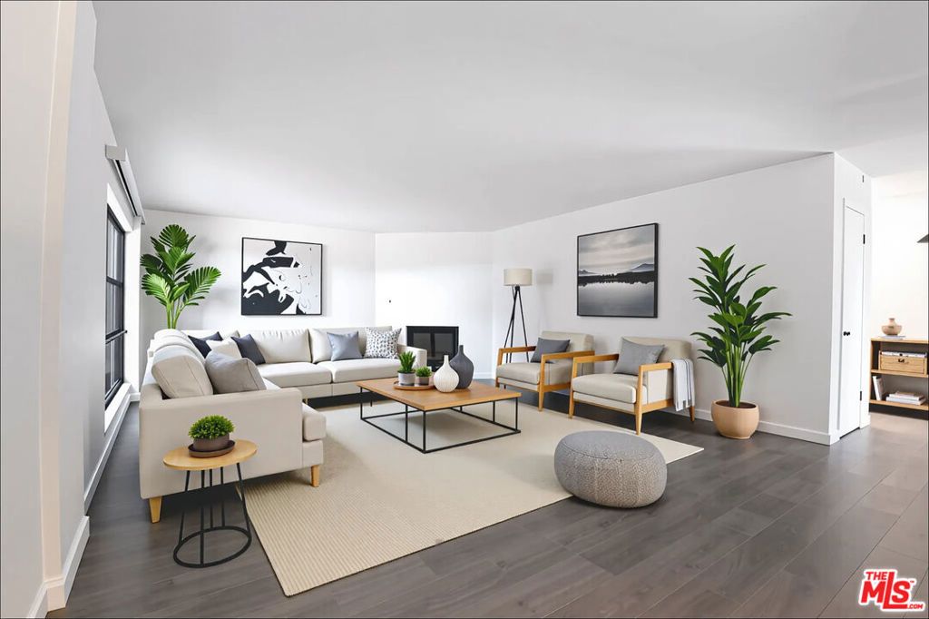 Photo of 837 N West Knoll Drive #106, West Hollywood, CA 90069 (MLS # 25584977)