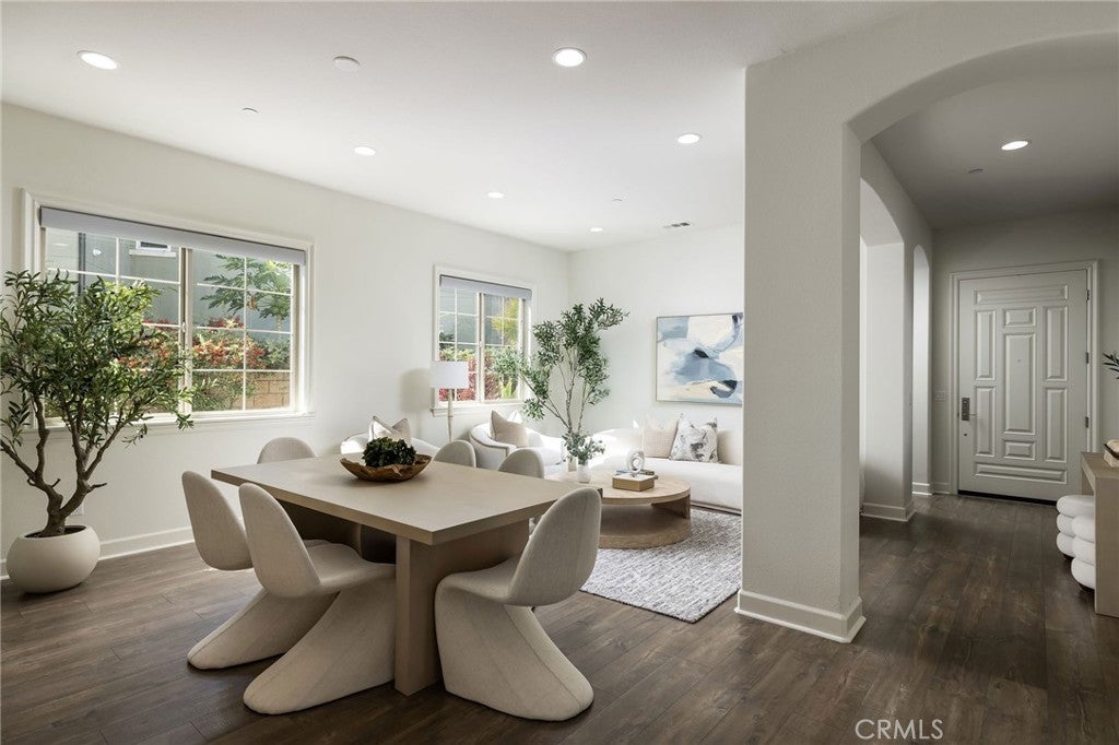 4966 Oceanridge