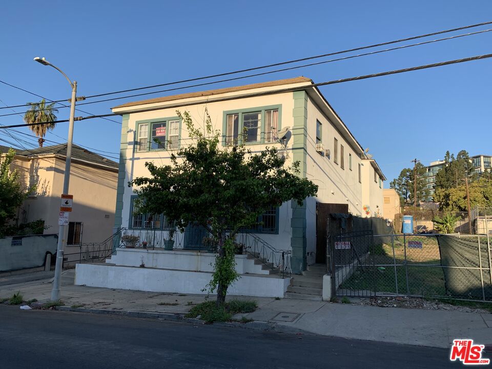 817 Centennial Street