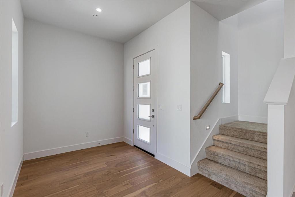328 Isabelline Court