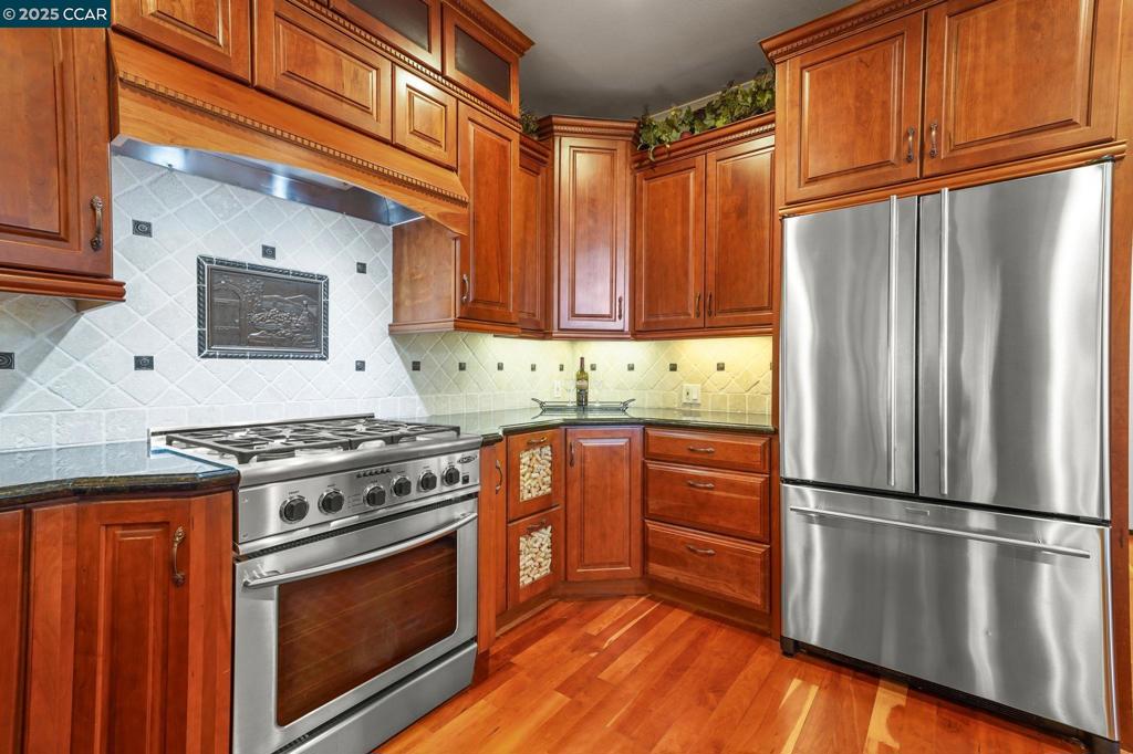 BLACK DIAMOND - Residential