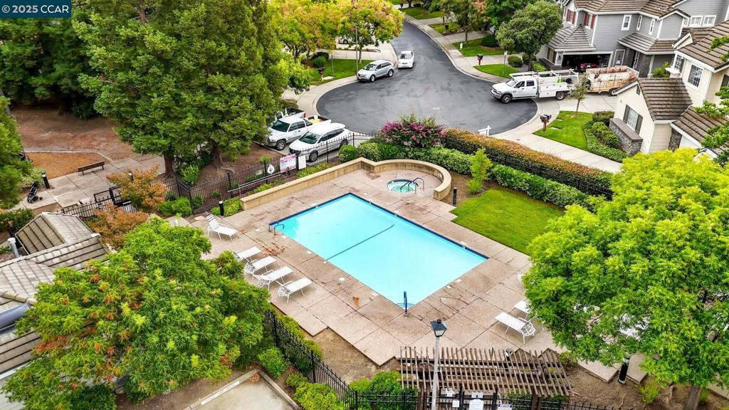 BLACK DIAMOND - Residential