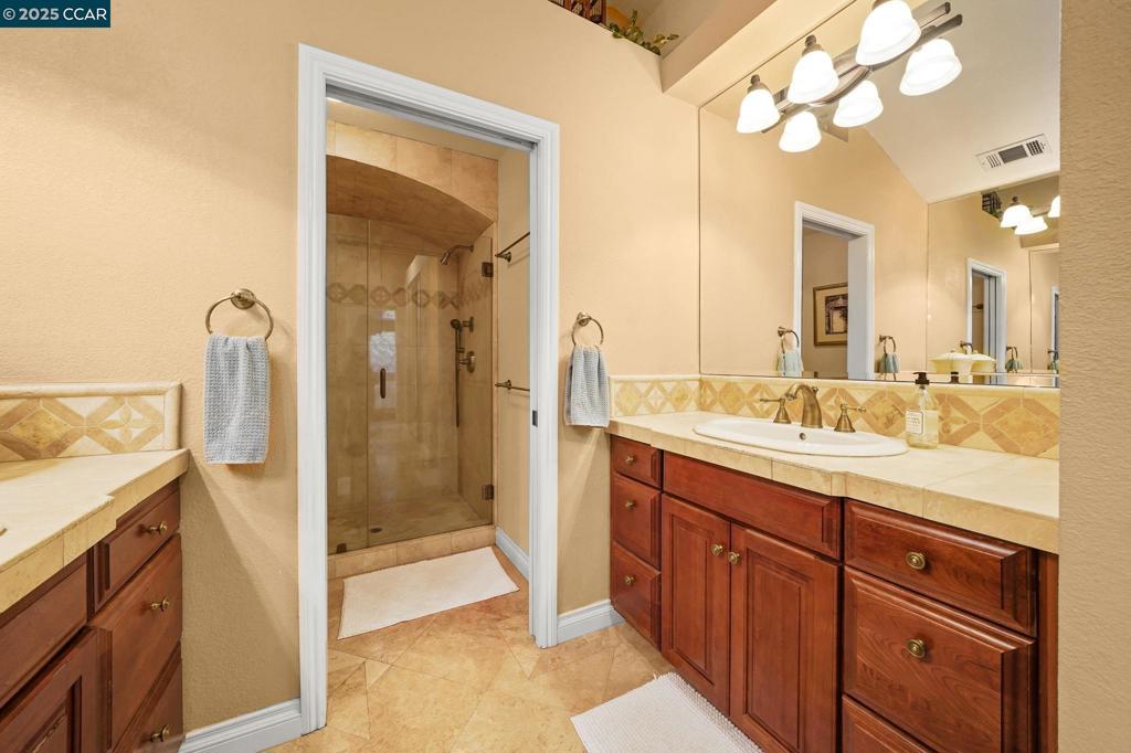 BLACK DIAMOND - Residential