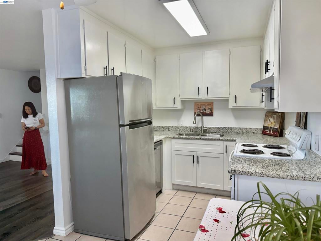 680 Fargo Ave 13