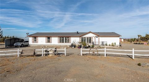 2964 Smoke Tree Road Pinon Hills CA 92372