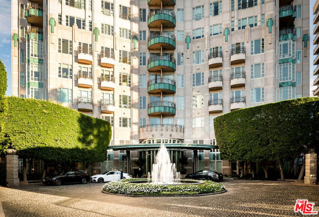 Photo of 10580 Wilshire Boulevard #45, Los Angeles, CA 90024 (MLS # 26632559)