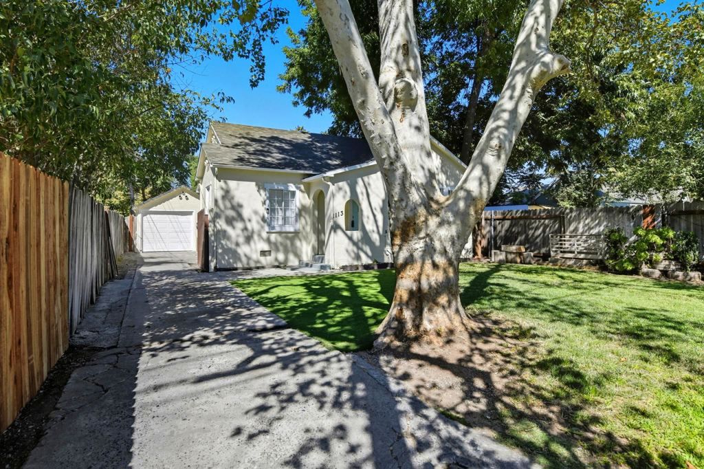 Photo of 1113 1113 Rivera Dr Dr, Sacramento, CA 95838 (MLS # 41121626)
