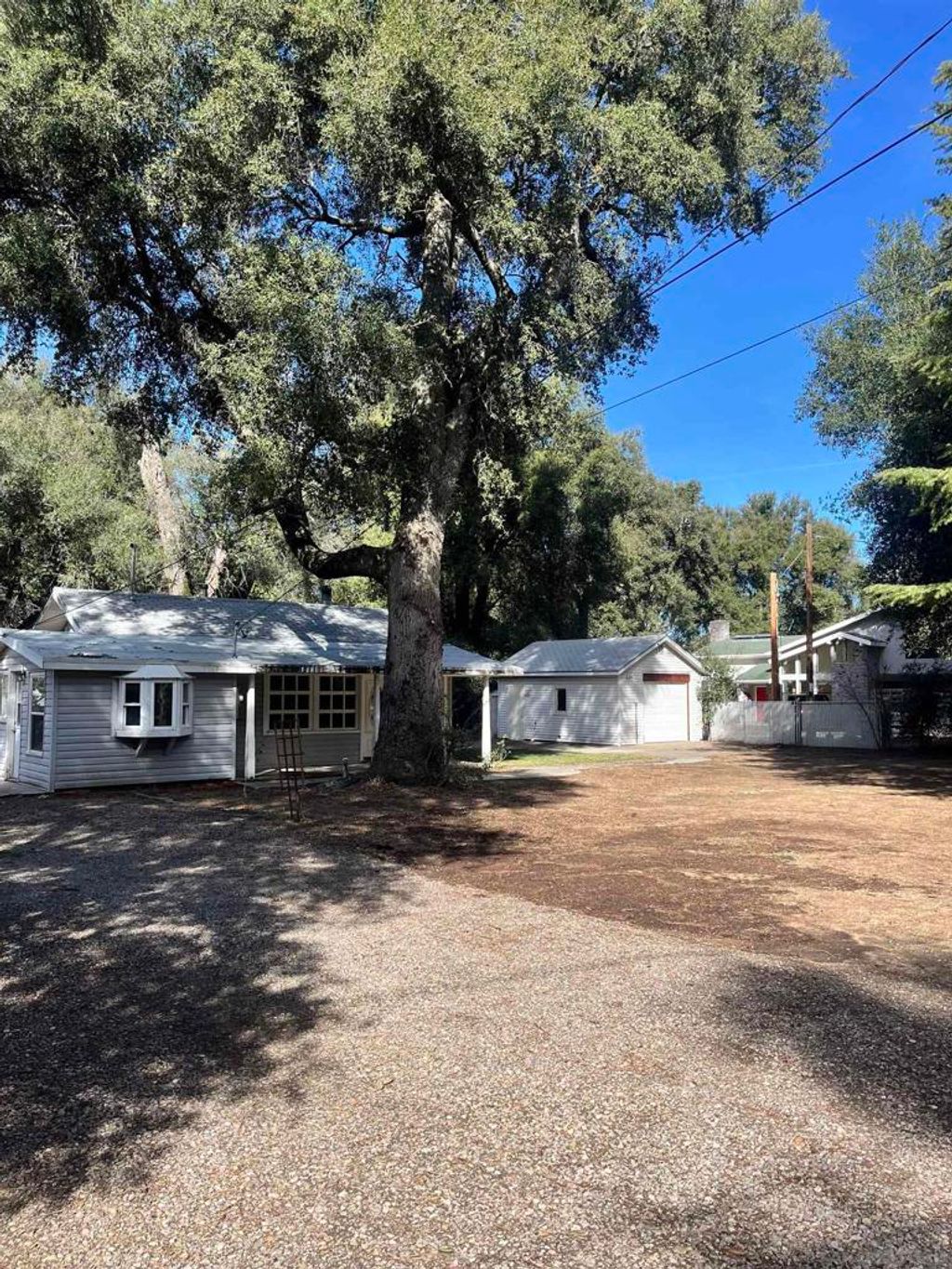listing image 130729268502968054972