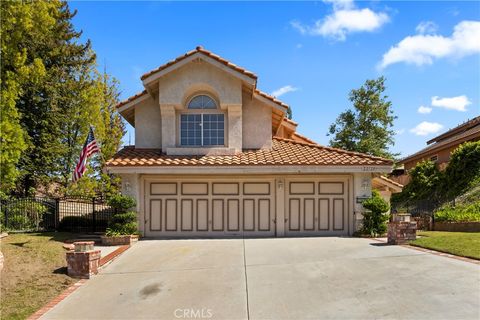 Photo of 22120 Grovepark DR, Saugus, CA 91350 (MLS # CV26109792)