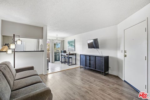 Photo of 3600 Bagley Avenue #209, Los Angeles, CA 90034 (MLS # 26995095)