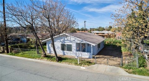 Photo of 259 S 22nd St, Banning, CA 92220 (MLS # CV26007858)